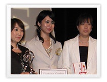 Tomomi Nishimura, Chigusa Takahashi, Eri Takahashi (Japan)